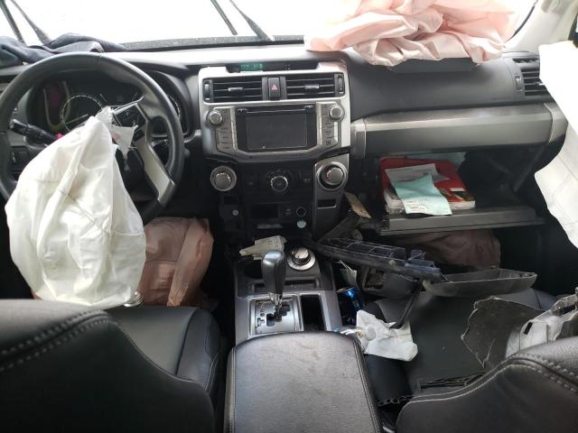 JTEBU5JR0J5502336 - 2018 TOYOTA 4RUNNER SR5/SR5 PREMIUM 灰色 照片 8