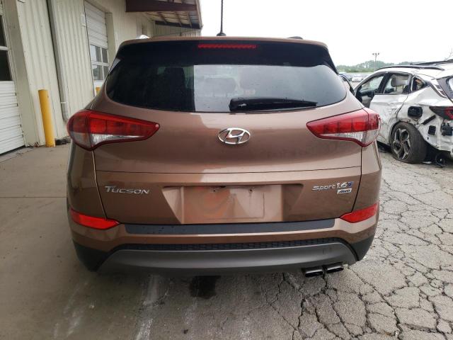 KM8J3CA2XGU088910 - 2016 HYUNDAI TUCSON LIMITED BROWN photo 6