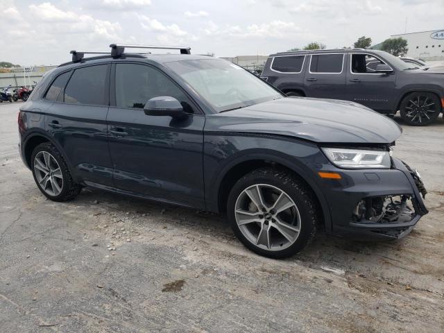 WA1CNAFY6K2019011 - 2019 AUDI Q5 PRESTIGE GRAY photo 4