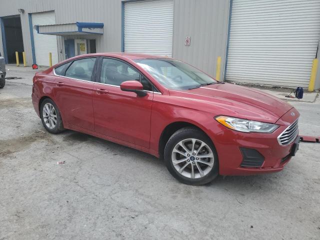 3FA6P0HD1LR119490 - 2020 FORD FUSION SE RED photo 4