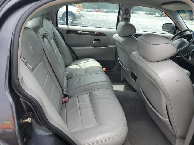 1LNHM81W32Y606076 - 2002 LINCOLN TOWN CAR EXECUTIVE Grau Foto 10
