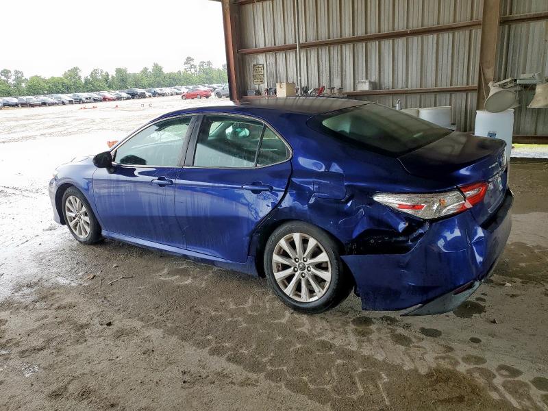 4T1B11HK4JU529362 - 2018 TOYOTA CAMRY L BLUE photo 2