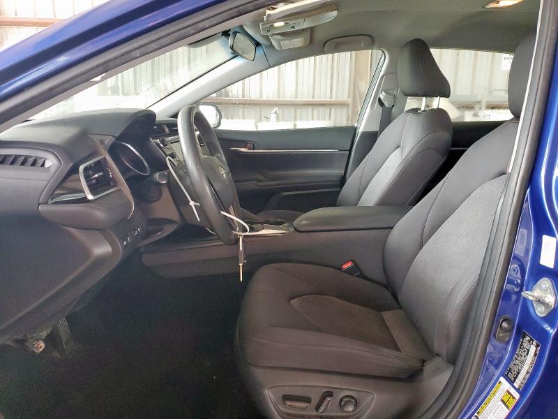 4T1B11HK4JU529362 - 2018 TOYOTA CAMRY L BLUE photo 7