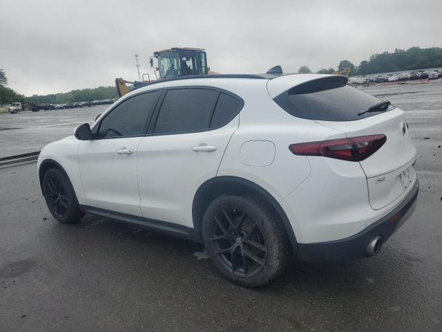 ZASFAKNN0J7B99820 - 2018 ALFA ROMEO STELVIO TI SPORT WHITE photo 2