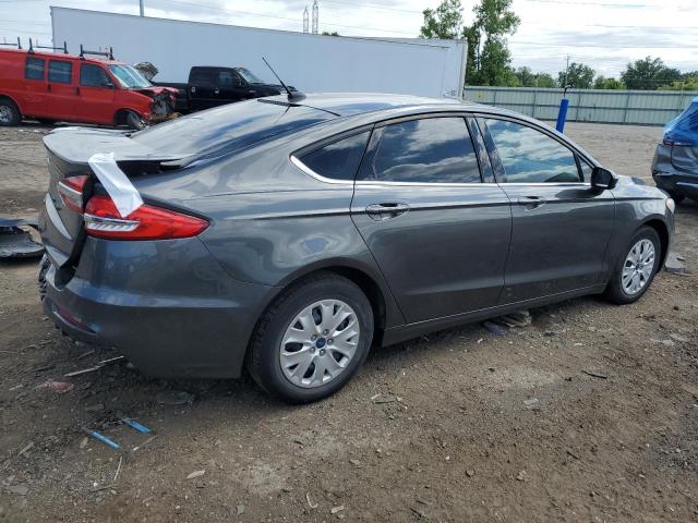 3FA6P0G78KR250636 - 2019 FORD FUSION S GRAY photo 3