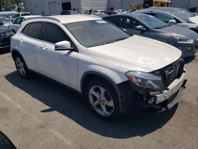 WDCTG4EB8KU004782 - 2019 MERCEDES-BENZ GLA 250 WHITE photo 4