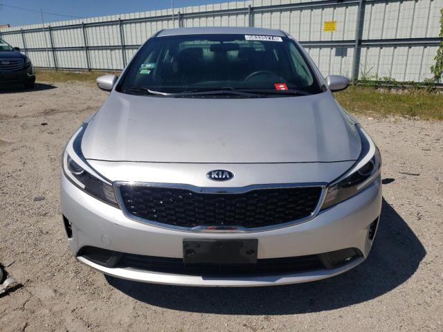 3KPFL4A79JE228611 - 2018 KIA FORTE LX SILVER photo 5