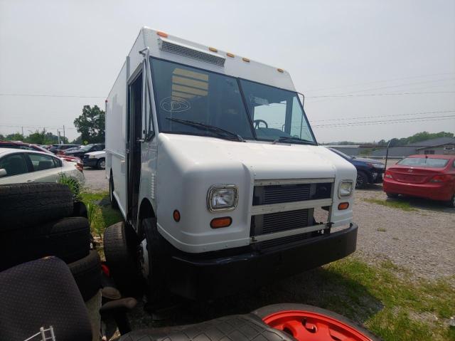 4UZA4FA47YCG65001 - 2000 FREIGHTLINER CHASSIS M LINE WALK-IN VAN WHITE photo 1