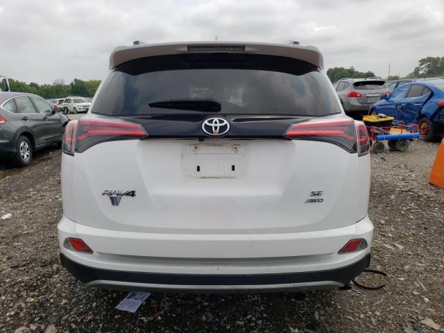 2T3JFREV4HW632549 - 2017 TOYOTA RAV4 SE WHITE photo 6