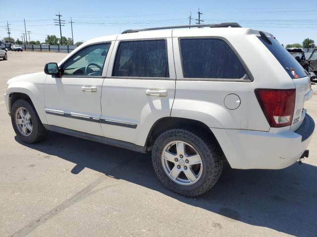 1J8GR48K57C513702 - 2007 JEEP GRAND CHER LAREDO WHITE photo 2