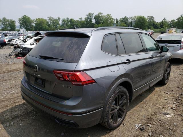 3VV8B7AX1NM169953 - 2022 VOLKSWAGEN TIGUAN SE R-LINE BLACK GRAY photo 3