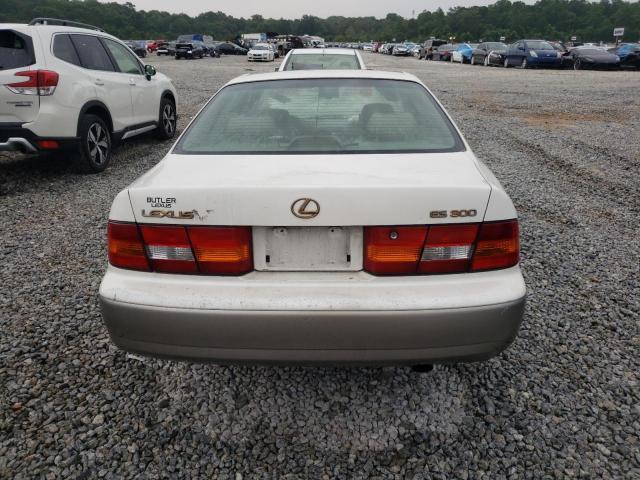 JT8BF28G9W5017748 - 1998 LEXUS ES 300 WHITE photo 6