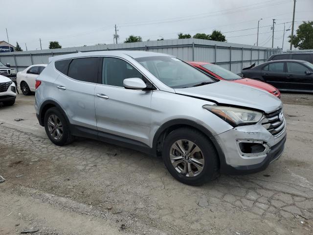 5XYZT3LB0GG367255 - 2016 HYUNDAI SANTA FE S SILVER photo 4