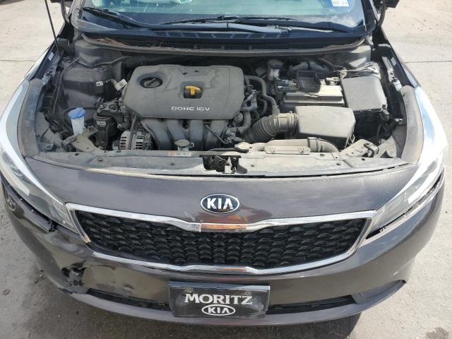 3KPFK4A79JE221659 - 2018 KIA FORTE LX BROWN photo 11