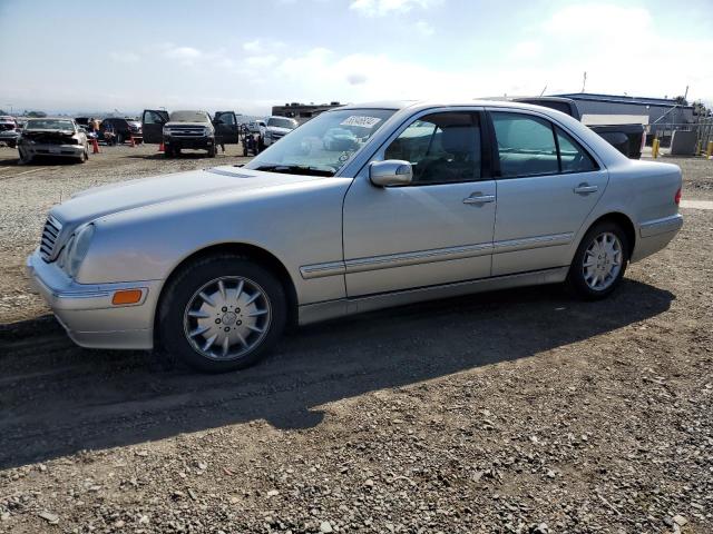 2000 MERCEDES-BENZ E 320, 