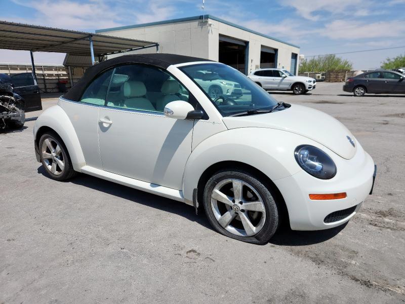 3VWFF31Y37M411346 - 2007 VOLKSWAGEN NEW BEETLE TRIPLE WHITE WHITE photo 4