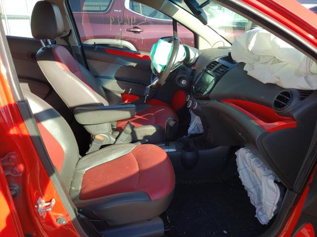 KL8CF6S91EC463189 - 2014 CHEVROLET SPARK 2LT RED photo 5