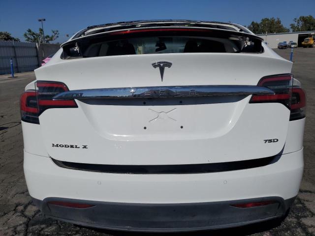 5YJXCDE22GF026294 - 2016 TESLA MODEL X WHITE photo 6