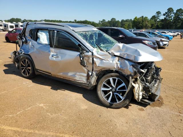 JN8AT2MT6JW488868 - 2018 NISSAN ROGUE S SILVER photo 4