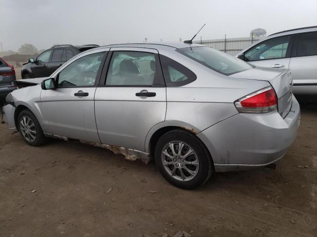 1FAHP34N18W114643 - 2008 FORD FOCUS S/SE SILVER photo 2