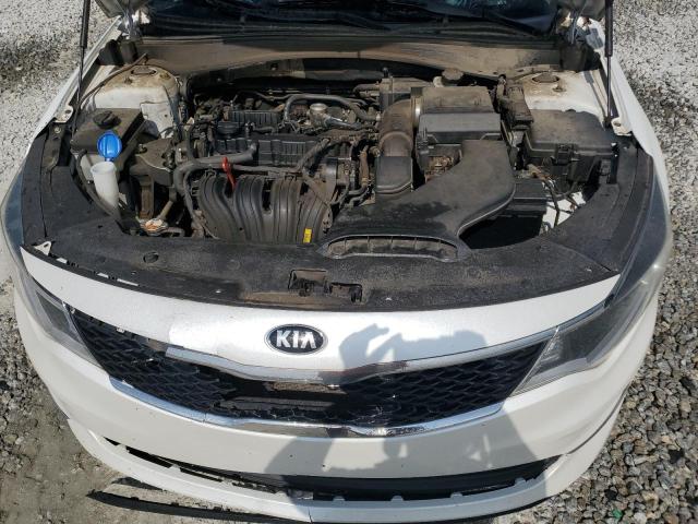 5XXGT4L32JG213664 - 2018 KIA OPTIMA LX Ақ фото 11