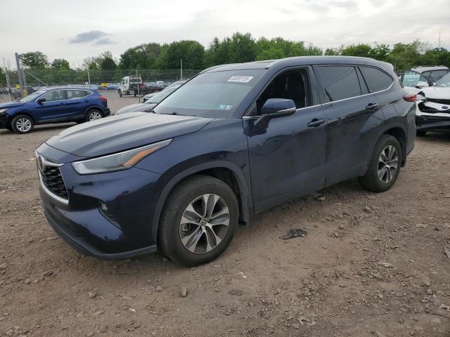 2022 TOYOTA HIGHLANDER XLE, 