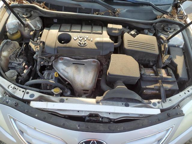 4T1BF3EK4AU072246 - 2010 TOYOTA CAMRY BASE SILVER photo 11