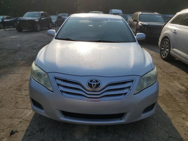 4T1BF3EK4AU072246 - 2010 TOYOTA CAMRY BASE SILVER photo 5