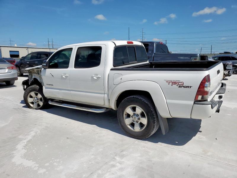 5TFJU4GN1DX050243 - 2013 TOYOTA TACOMA DOUBLE CAB PRERUNNER WHITE photo 2