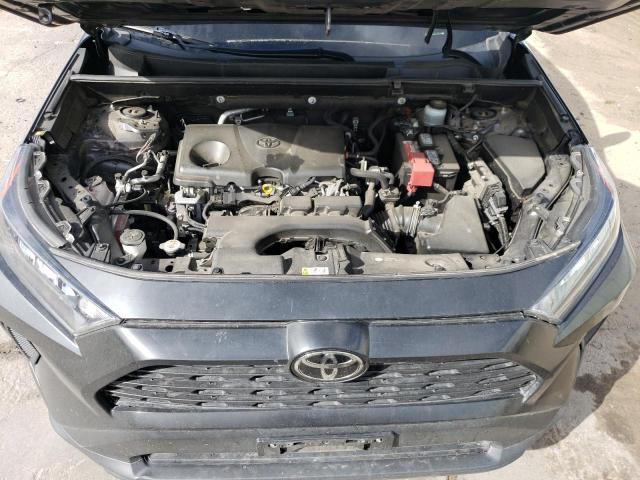 JTMF1RFV6KJ018014 - 2019 TOYOTA RAV4 LE GRAY photo 12