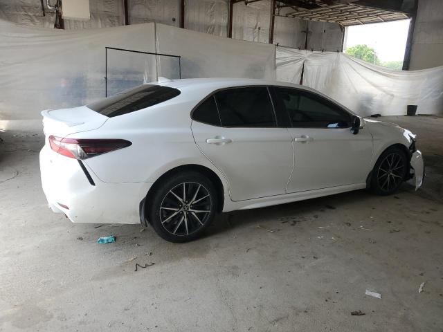 4T1T11AK8PU833351 - 2023 TOYOTA CAMRY SE NIGHT SHADE WHITE photo 3