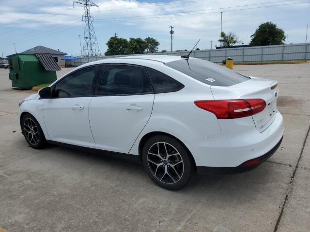 1FADP3H27JL223047 - 2018 FORD FOCUS SEL WHITE photo 2