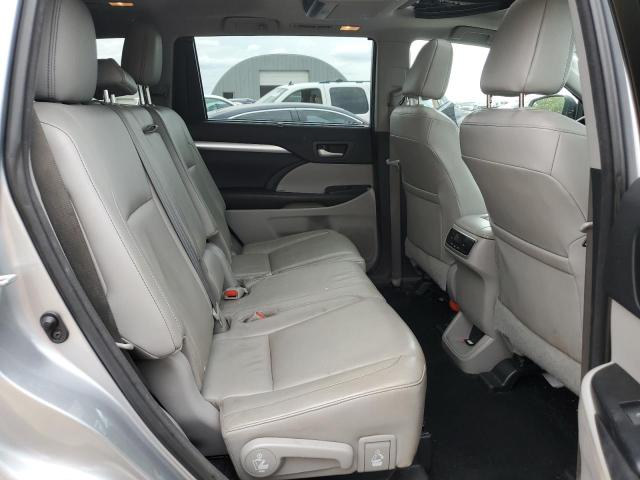 5TDJKRFH6GS315344 - 2016 TOYOTA HIGHLANDER XLE SILVER photo 11