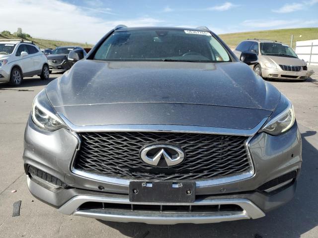 SJKCH5CR9JA056086 - 2018 INFINITI QX30 BASE GRAY photo 5