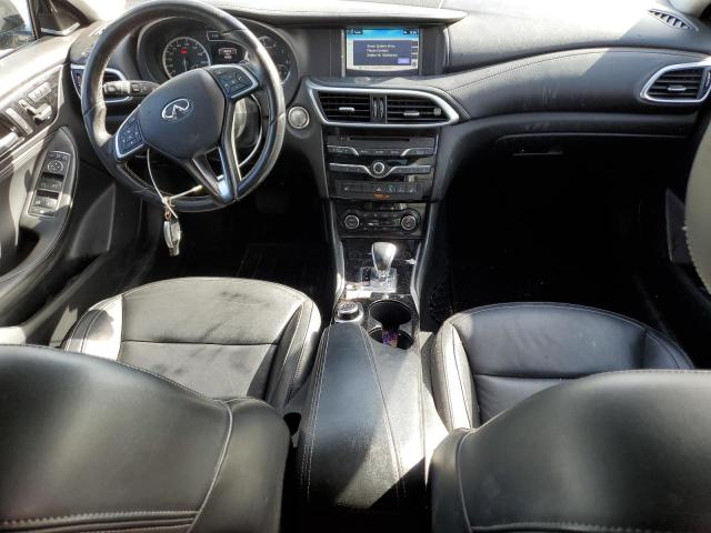 SJKCH5CR9JA056086 - 2018 INFINITI QX30 BASE GRAY photo 8