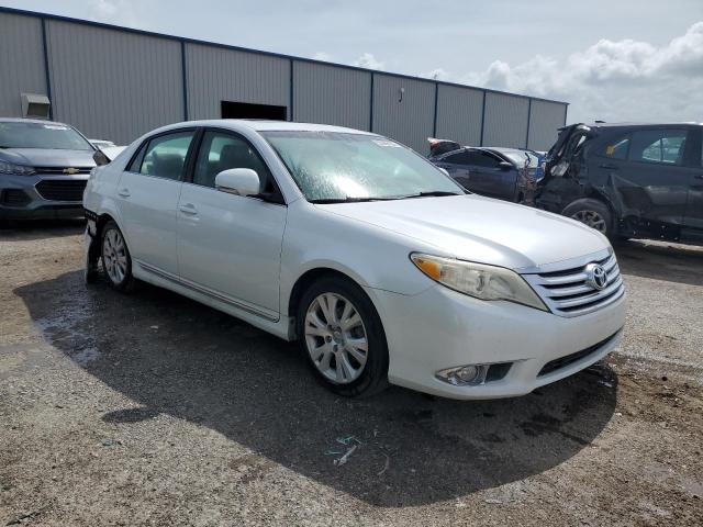 4T1BK3DB4BU404815 - 2011 TOYOTA AVALON BASE WHITE photo 4