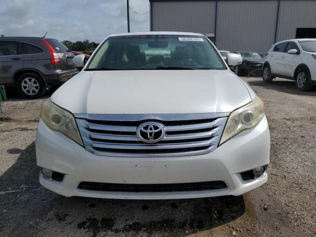 4T1BK3DB4BU404815 - 2011 TOYOTA AVALON BASE WHITE photo 5