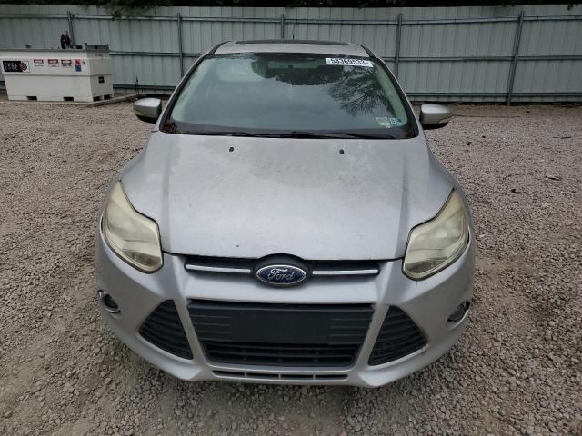 1FADP3N26EL141918 - 2014 FORD FOCUS TITANIUM SILVER photo 5