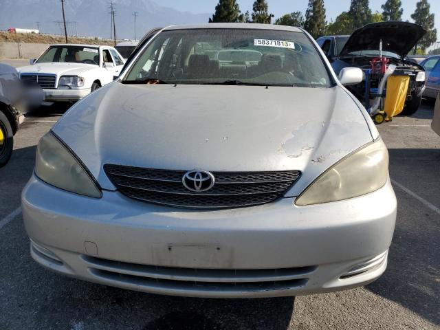 JTDBE32KX30226125 - 2003 TOYOTA CAMRY LE SILVER photo 5