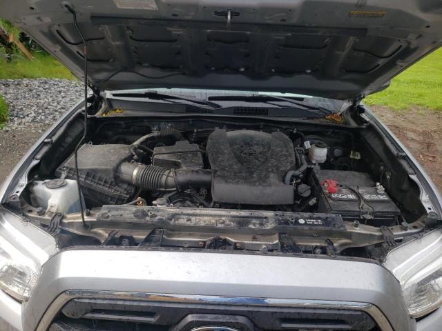 5TFSZ5AN4JX144908 - 2018 TOYOTA TACOMA ACCESS CAB ვერცხლისფერი ფოტო 11