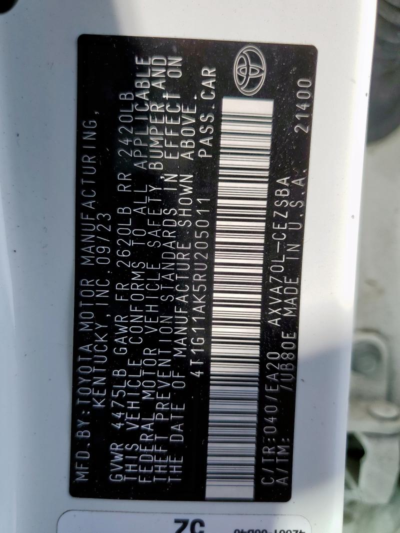 4T1G11AK5RU205011 - 2024 TOYOTA CAMRY SE NIGHT SHADE WHITE photo 12