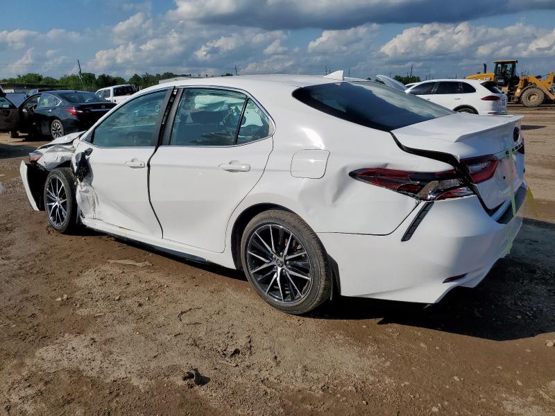 4T1G11AK5RU205011 - 2024 TOYOTA CAMRY SE NIGHT SHADE WHITE photo 2