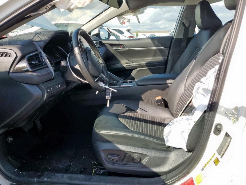 4T1G11AK5RU205011 - 2024 TOYOTA CAMRY SE NIGHT SHADE WHITE photo 7