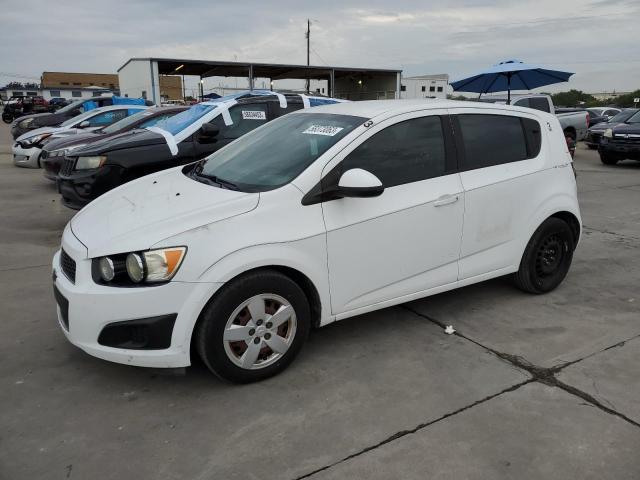 1G1JA6SH1F4127518 - 2015 CHEVROLET SONIC LS თეთრი ფოტო 1