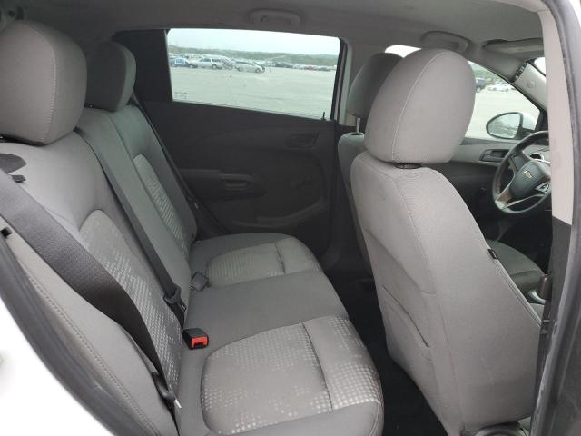 1G1JA6SH1F4127518 - 2015 CHEVROLET SONIC LS თეთრი ფოტო 10