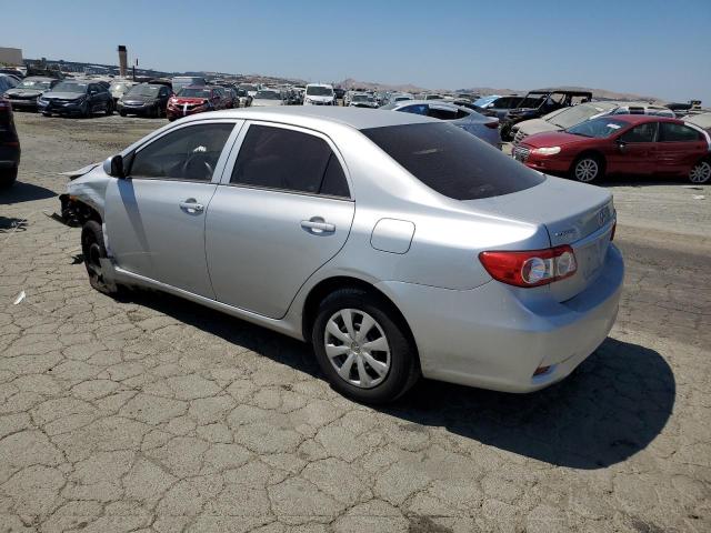 5YFBU4EE6DP218075 - 2013 TOYOTA COROLLA BASE SILVER photo 2