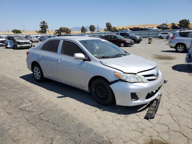 5YFBU4EE6DP218075 - 2013 TOYOTA COROLLA BASE SILVER photo 4