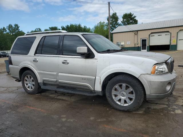 5LMFU28R73LJ49885 - 2003 LINCOLN NAVIGATOR GRAY photo 4