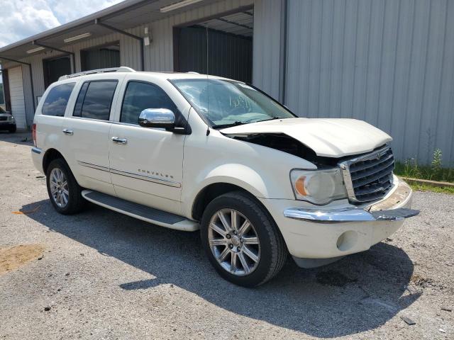 1A8HX58268F153579 - 2008 CHRYSLER ASPEN LIMITED WHITE photo 4