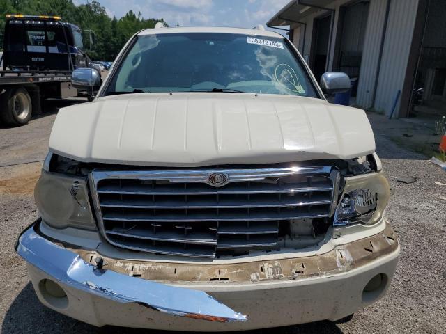 1A8HX58268F153579 - 2008 CHRYSLER ASPEN LIMITED WHITE photo 5